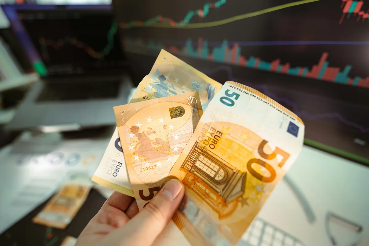 Keeping Up with the Latest Headline News: What Every Finance Enthusiast Should Know