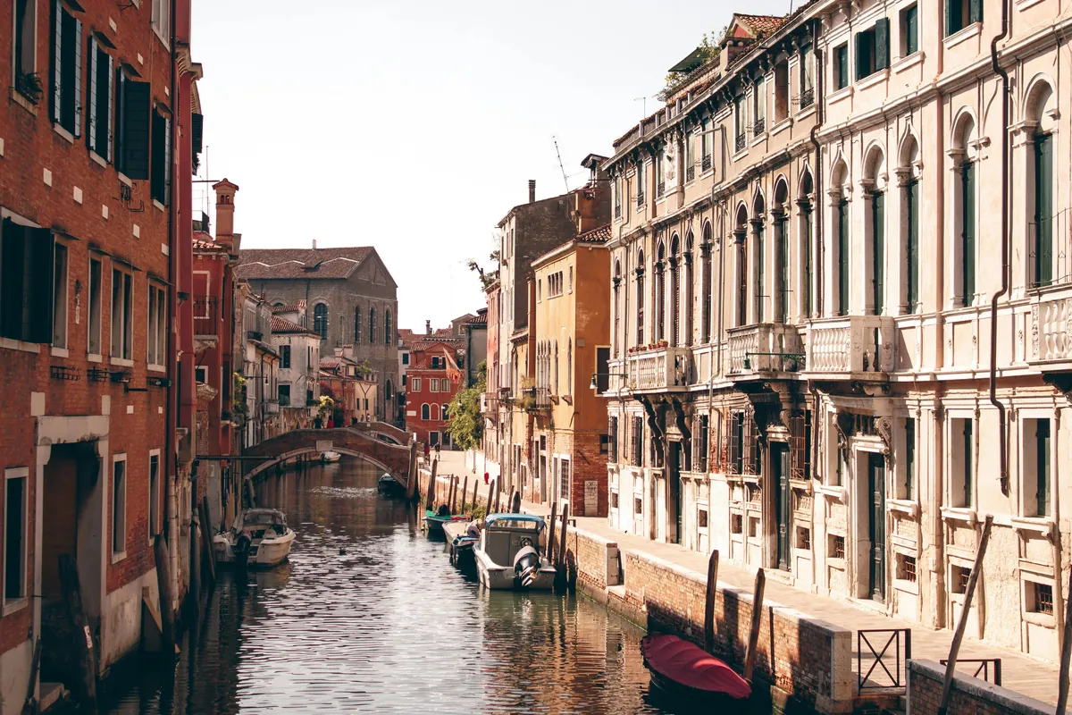 Top Home Equity Lenders: How to Choose the Best Option for Your Travel Dreams