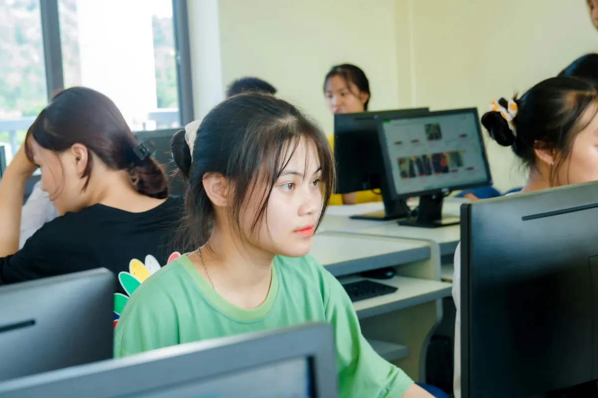 Understanding the Risks and Ethics Surrounding Nude Teen AI Imagery in Education