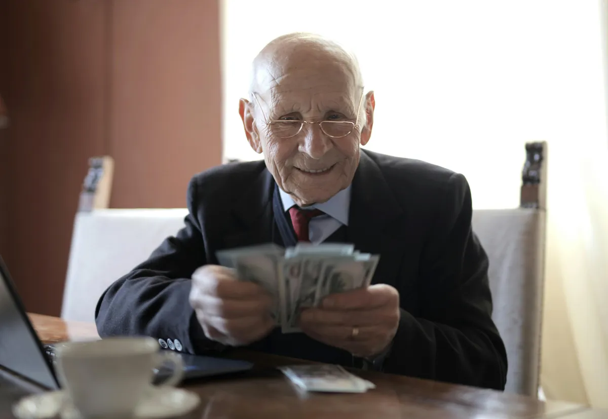 How a Timely News Report Can Shape Financial Markets and Investor Decisions