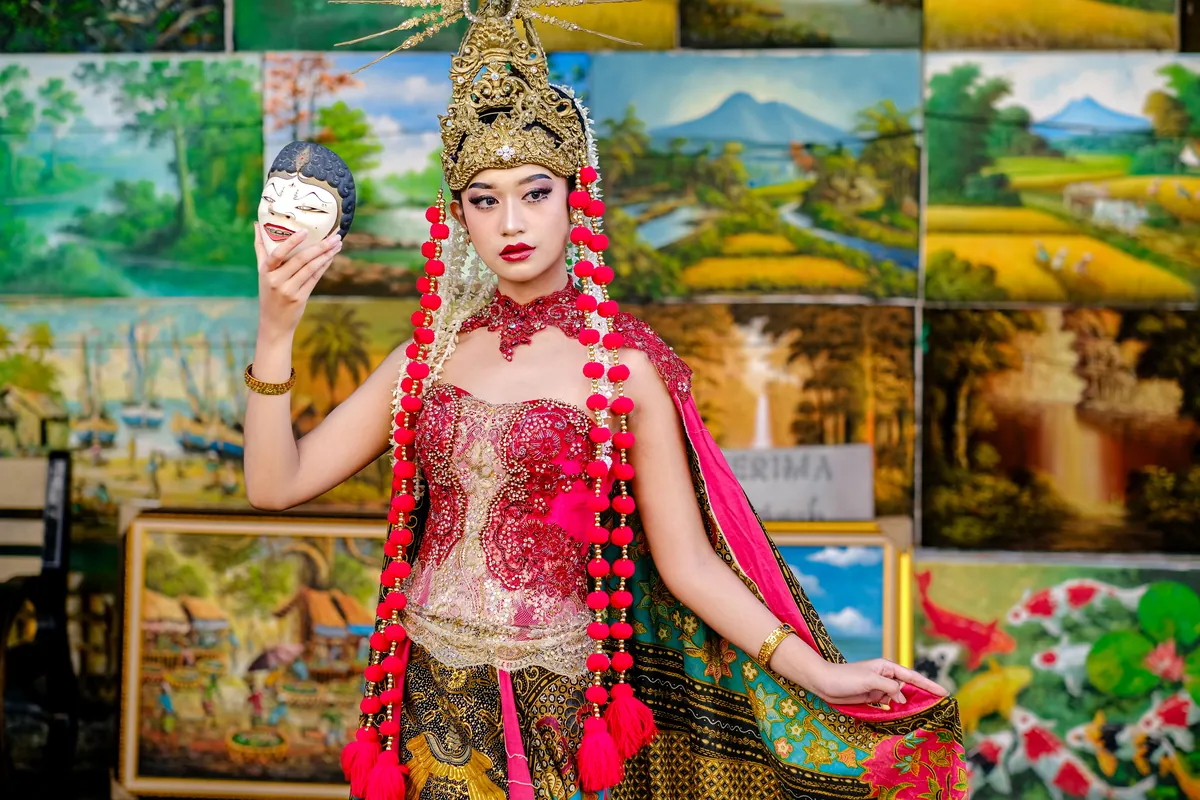 Model Potongan untuk Rambut Mengembang: Solusi Selebriti
